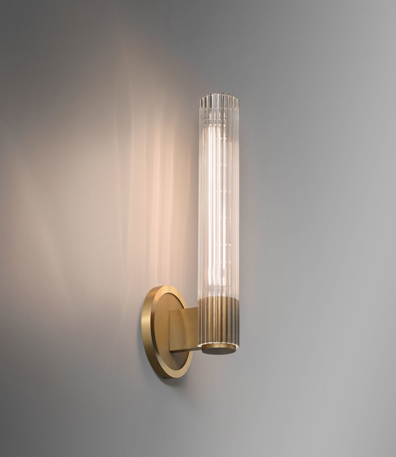 Dauphine Sconce R HUGHES