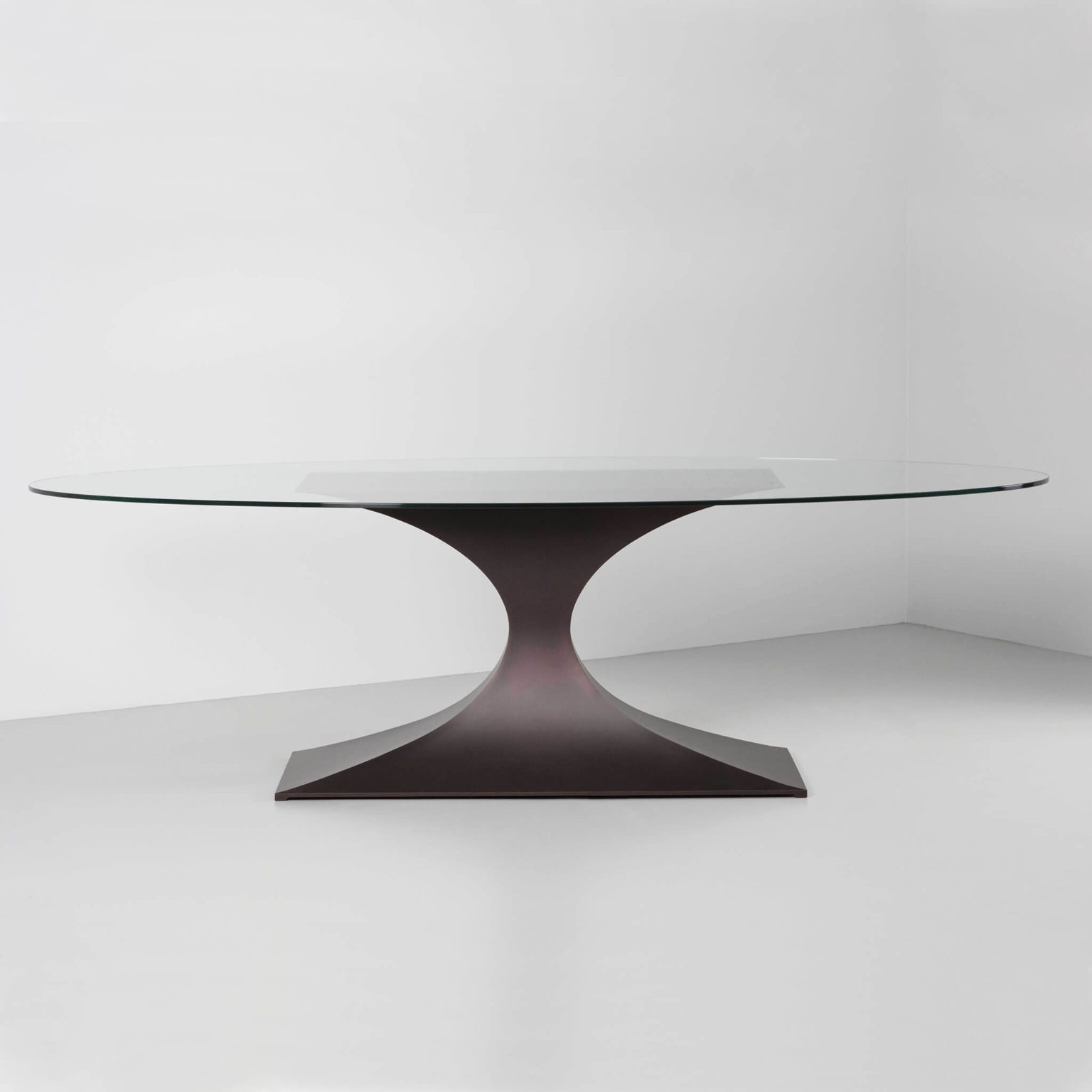 CAPRICORN OVAL DINING TABLE - R HUGHES